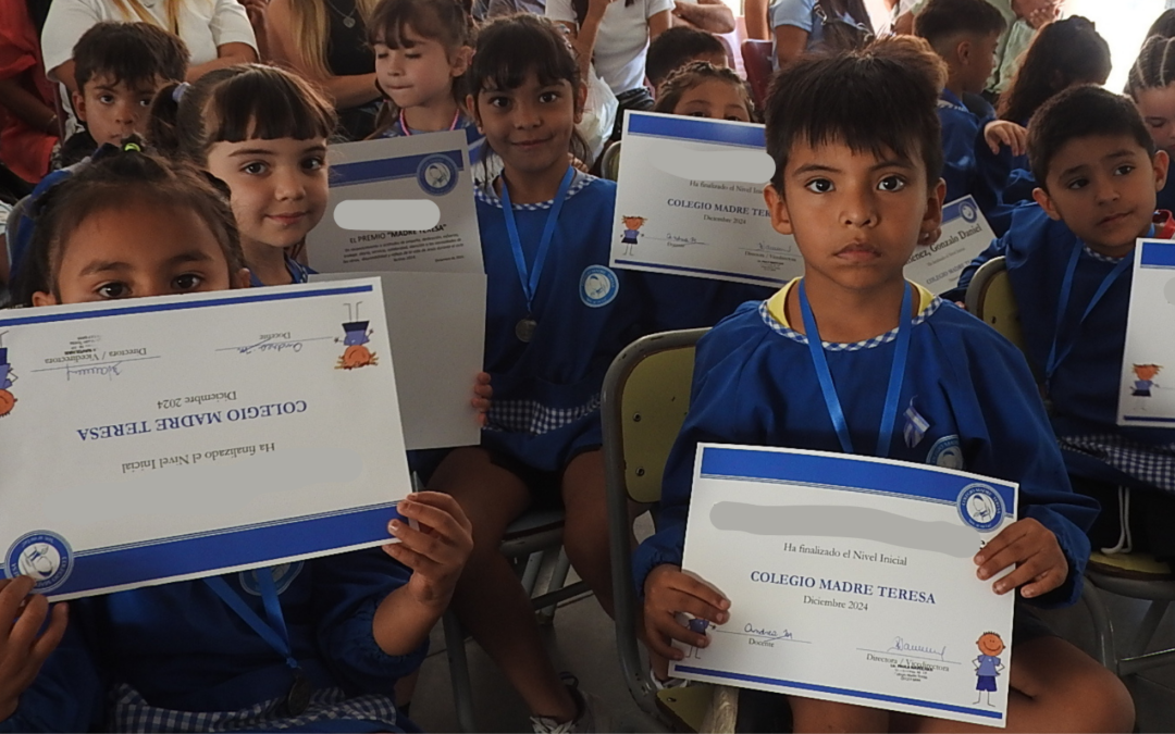 57 niños completaron su Preescolar 