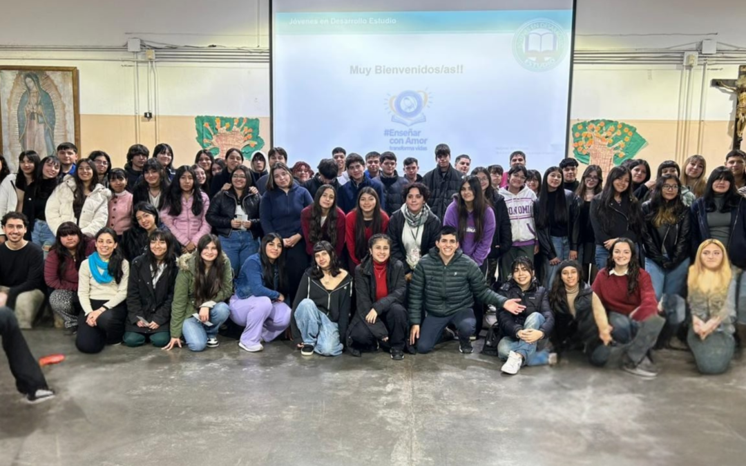 Talleres, becas, tutorías y clases de apoyo para 173 jóvenes que quieren estudiar